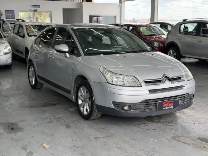 Citroen C4 GLX 2.0 Flex 16V 5P Aut. 2011