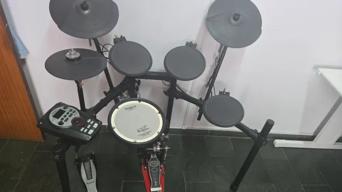 Bateria eletrônica Roland Td-11