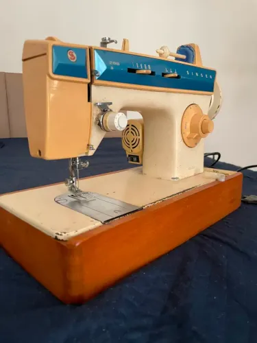 Máquina de costura Singer 288 - Completa