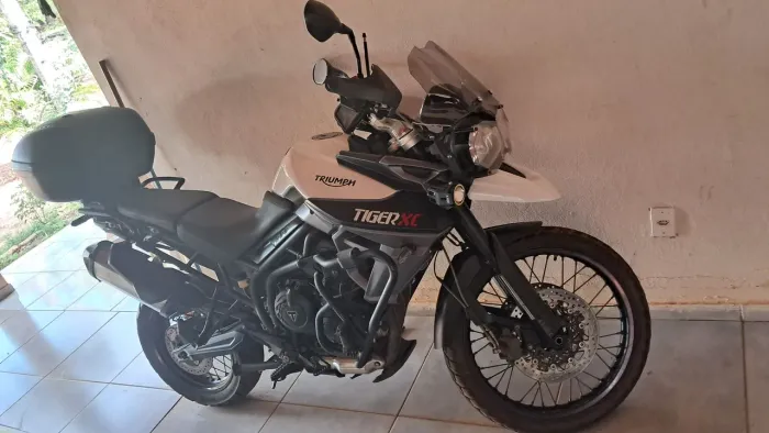 Vendo Moto Tiger XC 800 CC
