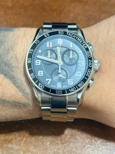 Relogio Victorinox Swiss Army Chrono Classic XLS
