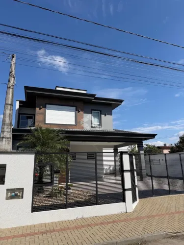 Sobrado de Alto Padrão no Comasa - Elegância e Sofisticação em Cada Detalhe