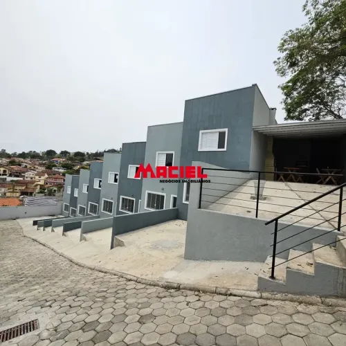 Oportunidade imperdível de adquirir sua casa nova em um vilage tranquilo e acolhedor em Sa