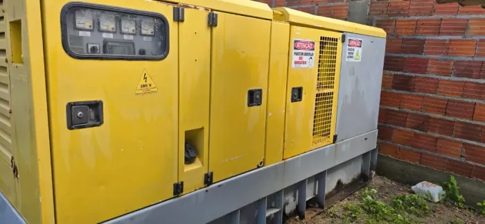 Vendo grupo motor gerador