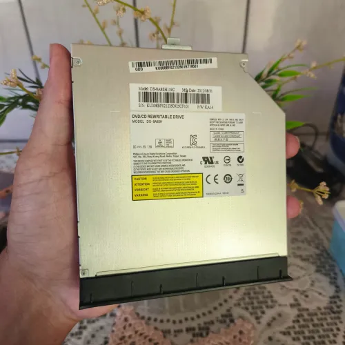Leitor Gravador DVD / CD Modelo DS-8A8SH Para Notebook Semi Novo
