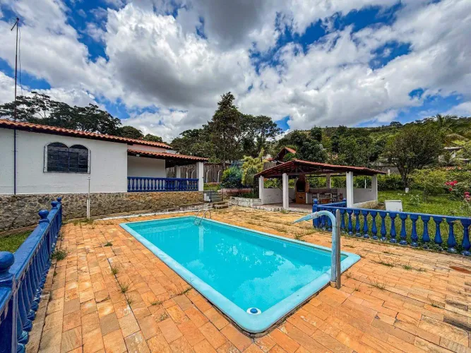 Fazenda / Sítio / Chácara para aluguel, 3 quartos, Solar do Madeira - Contagem/MG