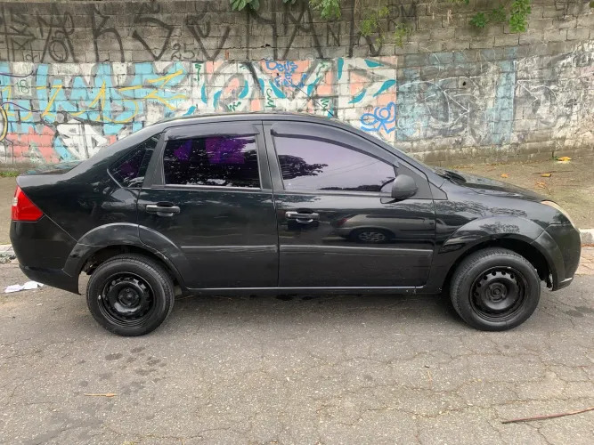 Ford Fiesta Sedan 1.0 8V Flex 4P 2008