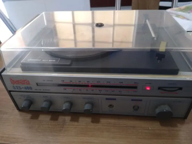 Aparelho Vinil e rádio Antigo Sonata 515-400