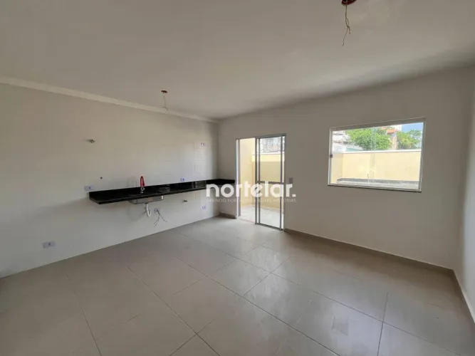 Condomínio novo com 14 apartamentos de 40 a 44, coberturas com 57 metros quadrados de área