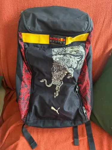 Mochila red bull racing