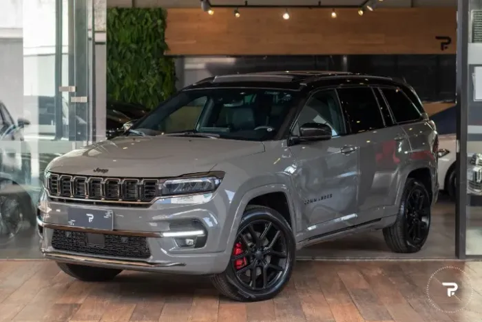 Jeep Commander Black Hurricane 2.0 4X4 TB AUT 2025