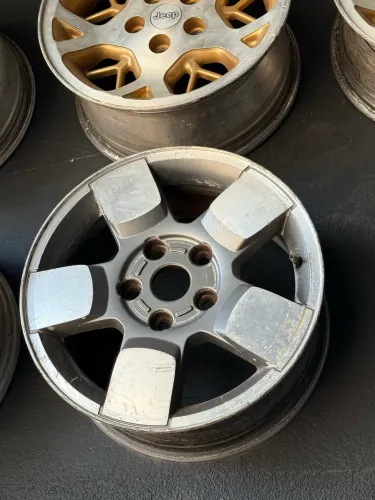 Roda s10 executive 2009 tenho 2 unidades 