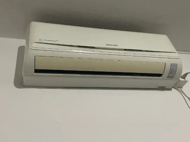 Ar Condicionado Samsung Split 9000 BTUs 220V
