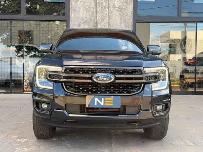 Ford Ranger Black 2.0 4X2 CD TB Diesel Aut. 2026