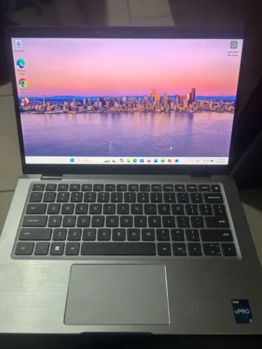 Dell Latitude 7330