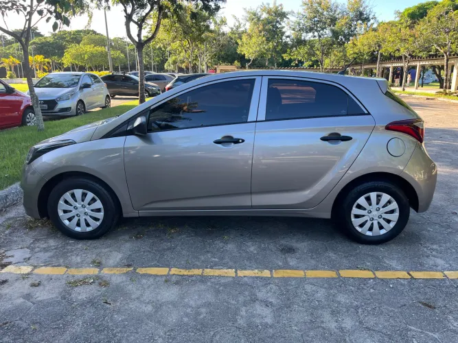 Hyundai HB20 Unique 1.0 Flex 12V Mec. 2019