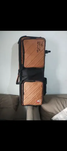 Vendo sintetizador Yamaha ck61 seminovo