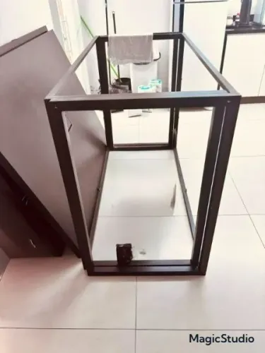 MESA COM TOMADA