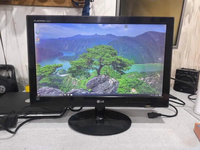 Monitor LG E2240S 21,5" Full HD LED | No Estado!