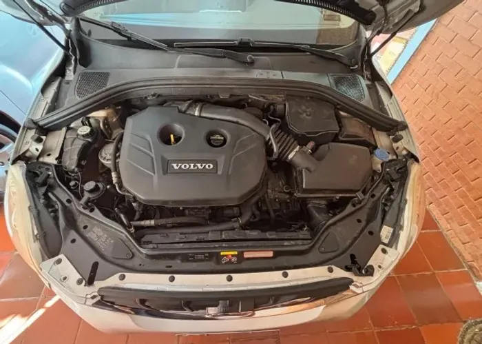 Volvo XC 60 2.0 T5 5P 2012