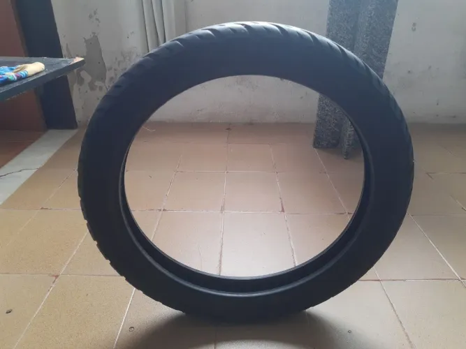 Pneu Michelin 90/90-18 Tubeless
