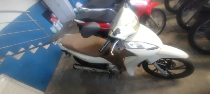 HONDA BIZ 125 BRANCA 2021 SHALON VEICULOS CARIACICA