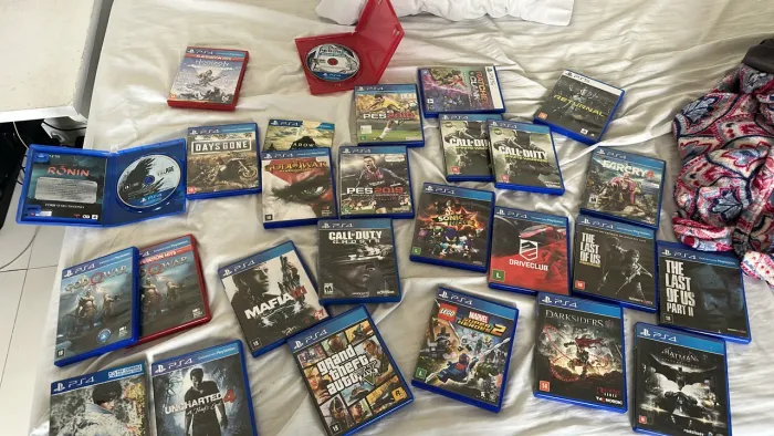 Vendo 27 Jogos de ps4