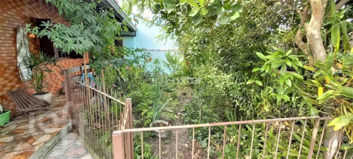 Casa à venda Rua Santa Mônica, Ponta Grossa - Porto Alegre