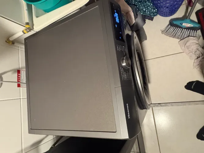 Lava e seca lavadora secadora Hisense 13 kg