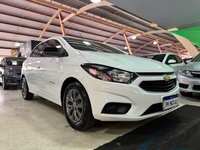 Chevrolet Onix Hatch Advantage 1.4 8V Flex Aut. 4P 2019