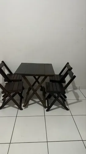 Vendo jogos de mesas de madeira para lanchonete e bares