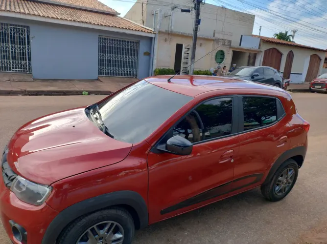 Renault Kwid Intense 1.0 Flex 12V 5P Mec. 2018
