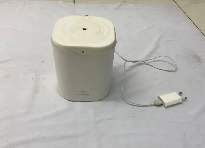 UMIDIFICADOR DE AR COM ÁGUA  