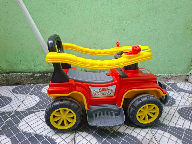 Vendo carrinho de passeio infantil