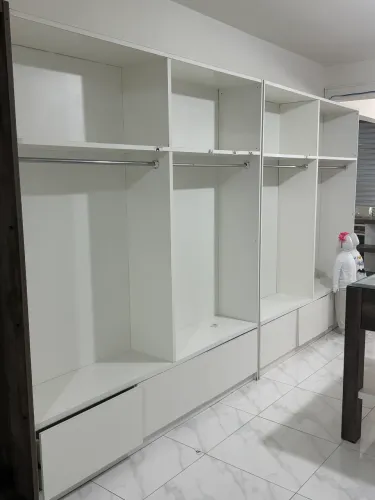 Itens para loja de vestuário