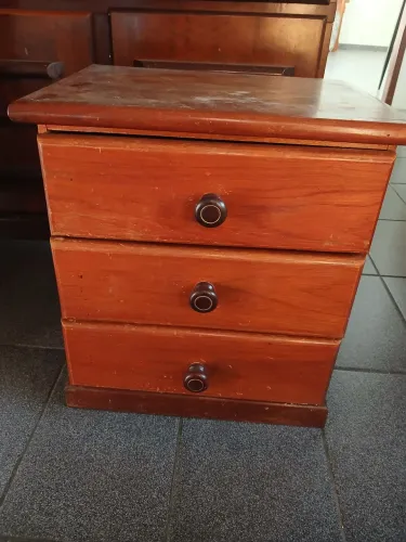 Mesinha de cabeceira