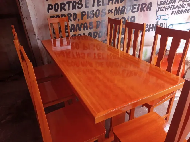 Mesas com Cadeiras ,guardas roupas, armário para pia tudo em Madeiras faça ja seu orcament