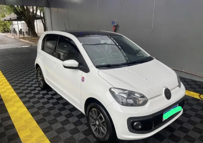 Volkswagen Up! Move 1.0 TSI Total Flex 12V 5P 2016