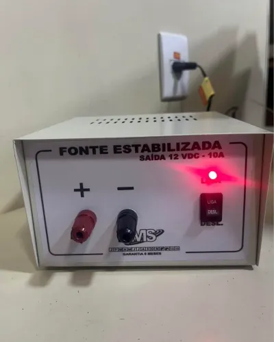 Fonte Estabilizada 12V 10A da marca MS,