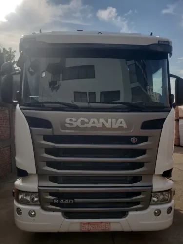 Vendo caminhão Scania R440 streamline
