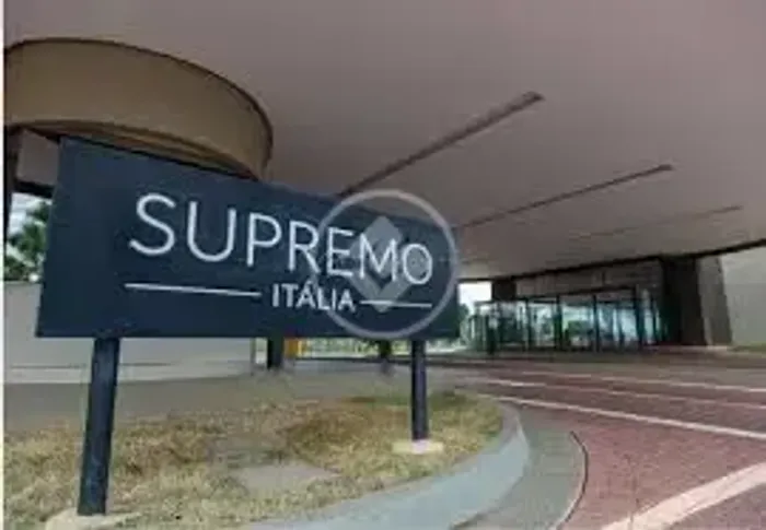Localização Privilegiada...,Perto do Parque Tia Nair UFMT, Supermercados , Shoppings... co