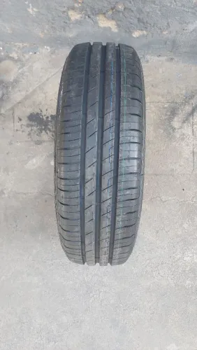 Pneu Goodyear Efficient grip 175/70/14