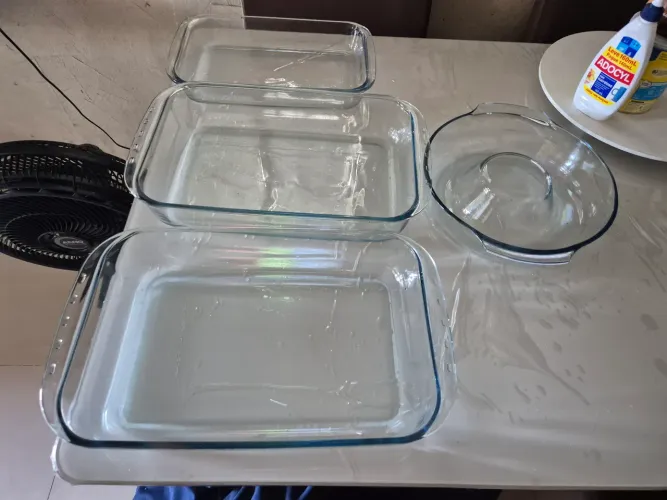 Assadeira pirex vidro , vendo todos