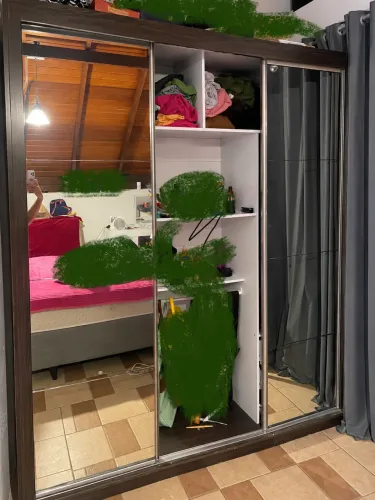 Guarda-roupa Casal Grande com Portas de Correr e Espelho