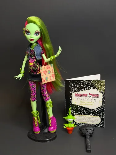 MONSTER HIGH CREEPRODUCTION VENUS 