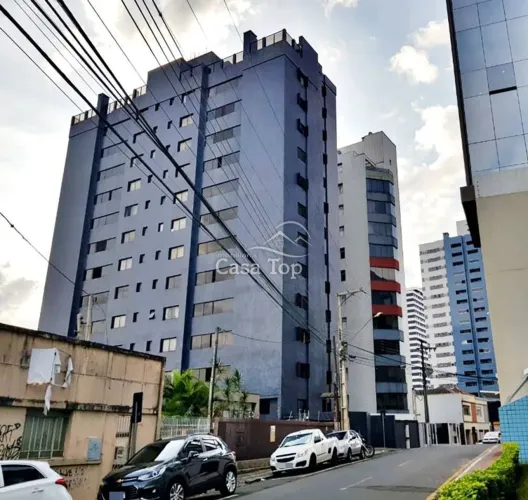Apartamento à venda no Edifício Ambassador - Centro