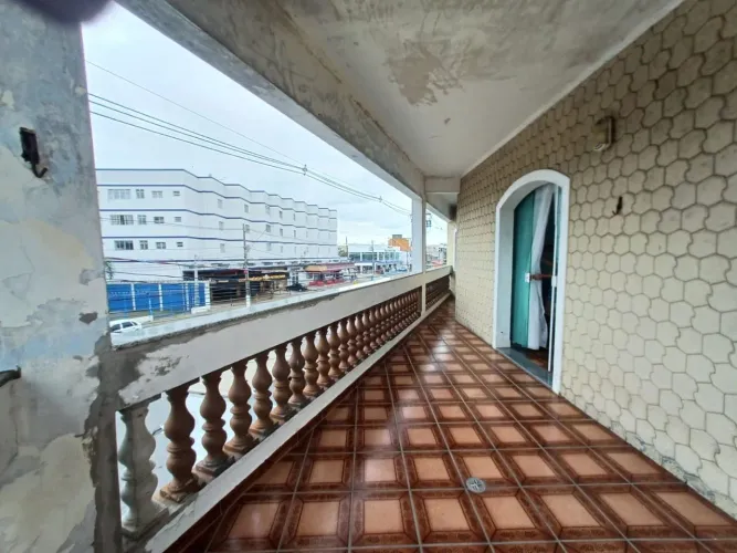Sobrado com 3 dormitórios para alugar, 275 m² por R$ 4.000,01/mês - Vilamar - Praia Grande