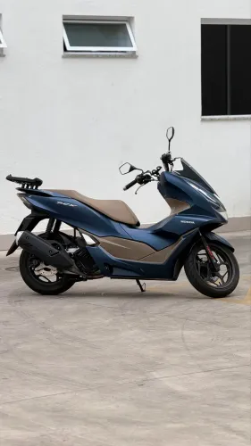 PCX 160 DLX IMPECÁVEL