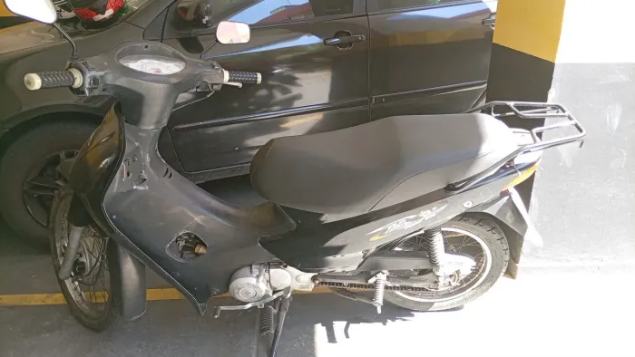 Vendo BIZ c100 valor 5500,00