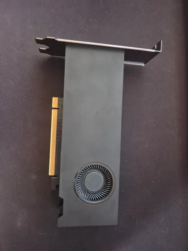 Placa de video Rtx 2000 ada 16gb